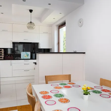 Strzelcow 2-bedroom By Bookinghost * Warsaw