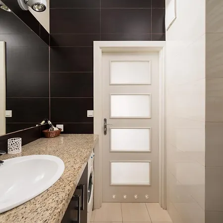 Strzelcow 2-bedroom By Bookinghost *