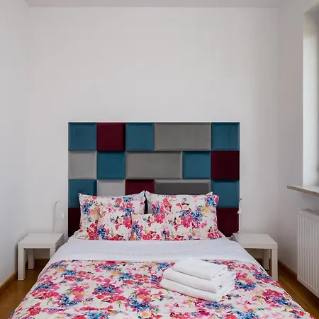 Strzelcow 2-bedroom By Bookinghost Apartment Warsaw