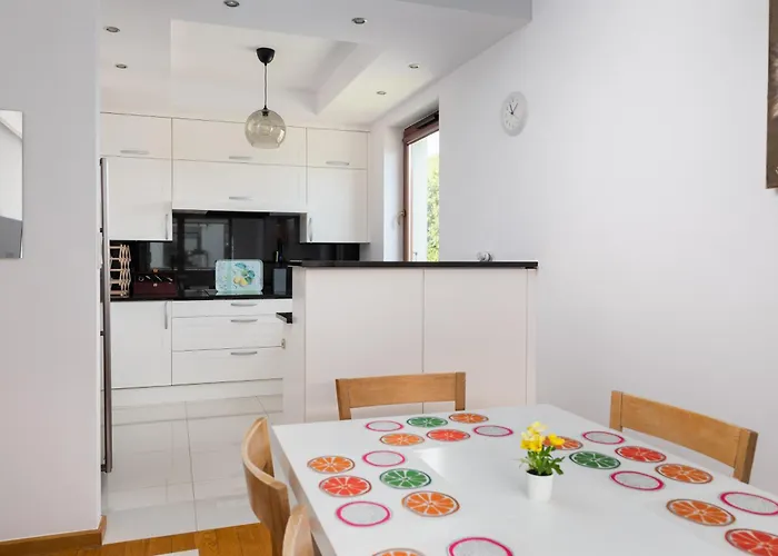 Strzelcow 2-bedroom By Bookinghost * Warszawa